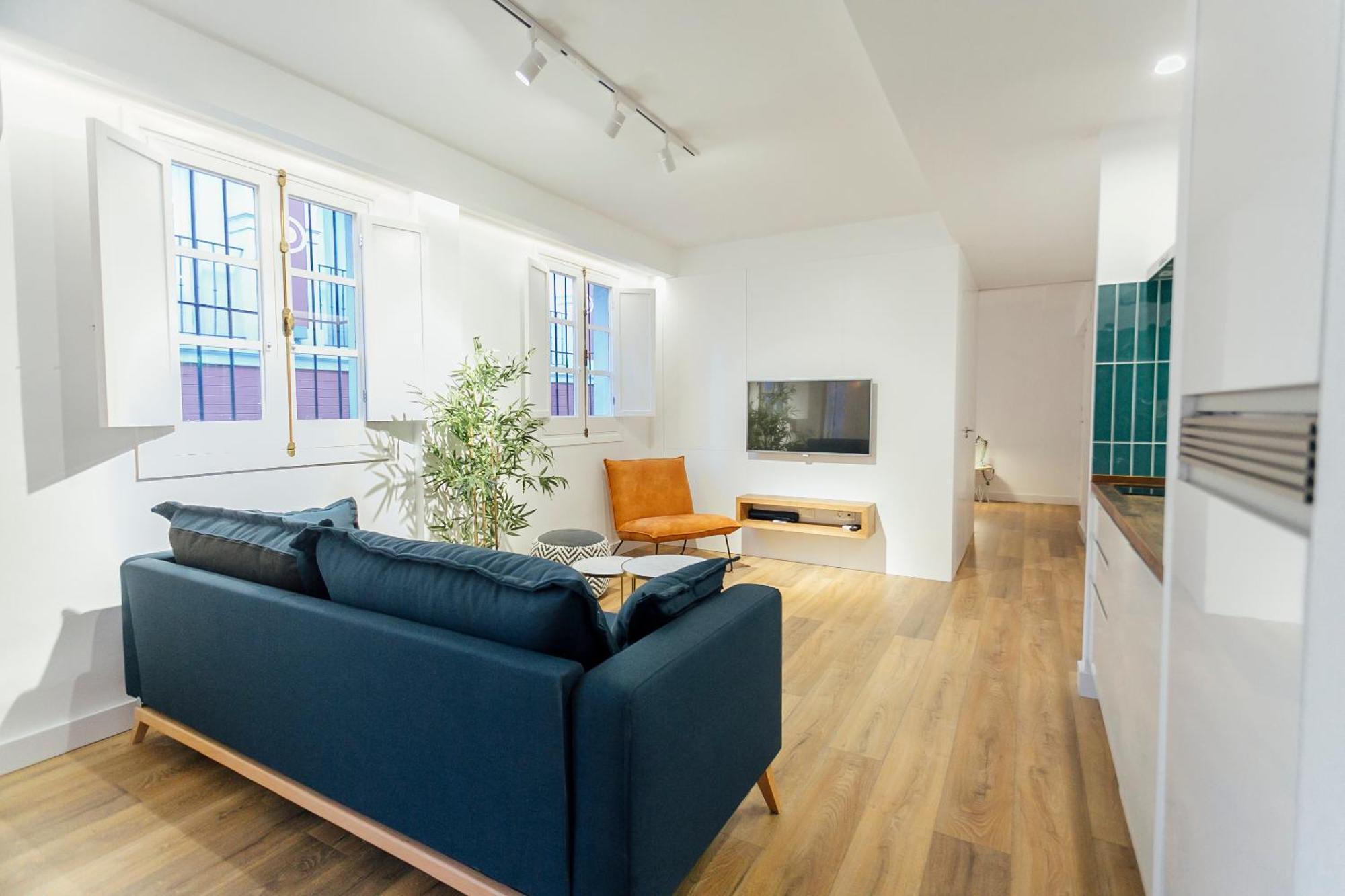 Апартаменты Decorated And Renovated- 2Bd 2Bth- Center Севилья Экстерьер фото