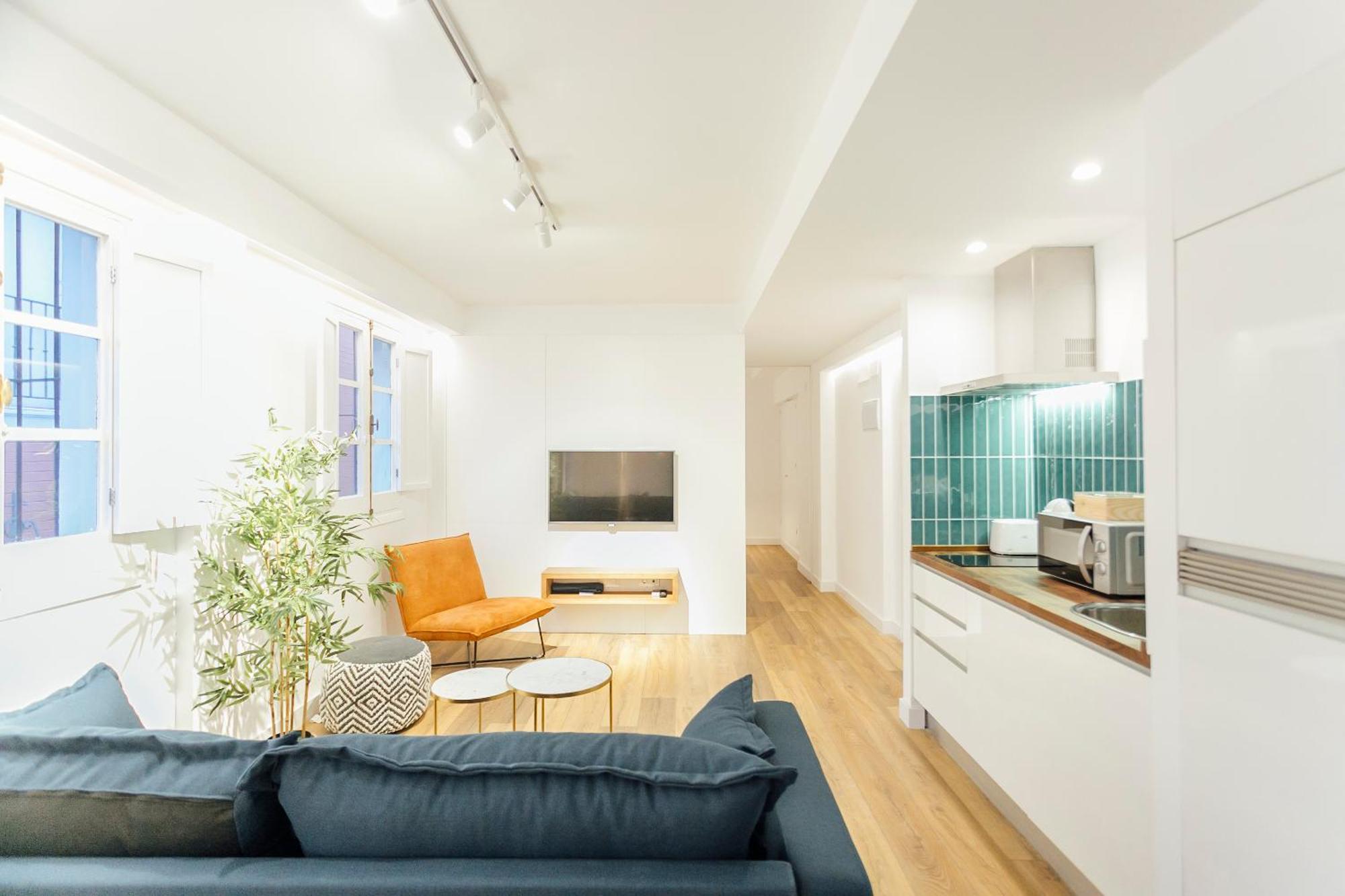 Апартаменты Decorated And Renovated- 2Bd 2Bth- Center Севилья Экстерьер фото